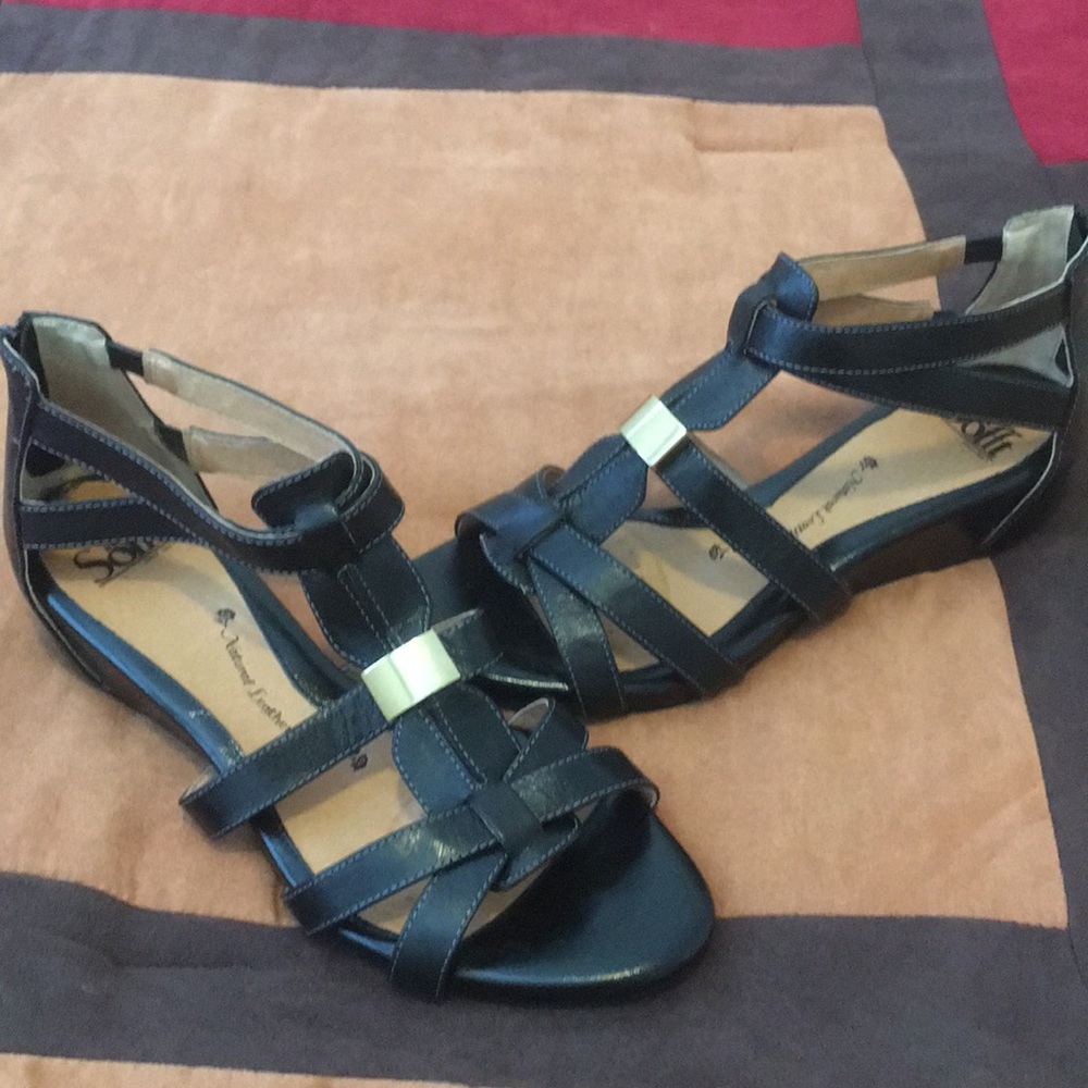 Sofft slight wedge black sandal with gold decal